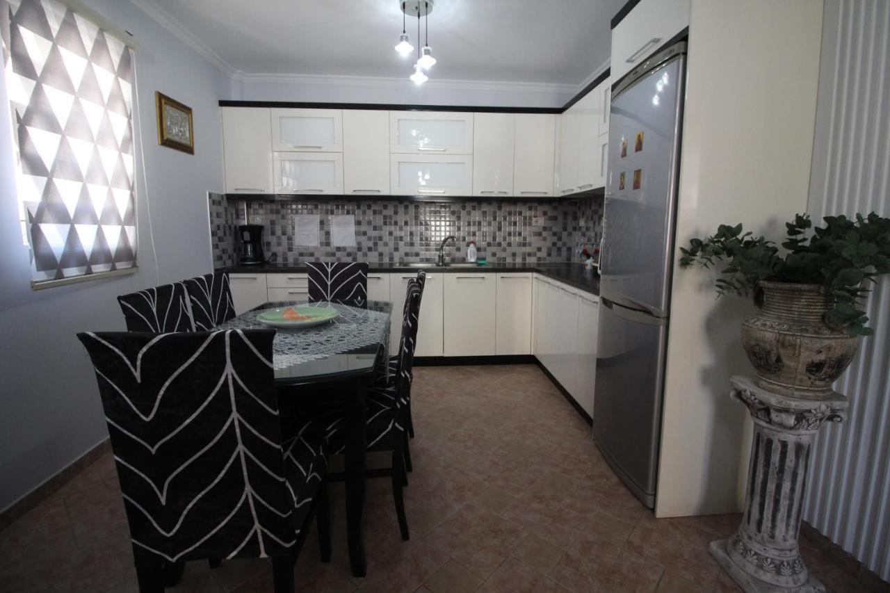 Irina Home Sarandë Esterno foto
