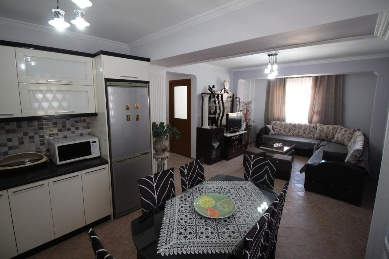 Irina Home Sarandë Esterno foto